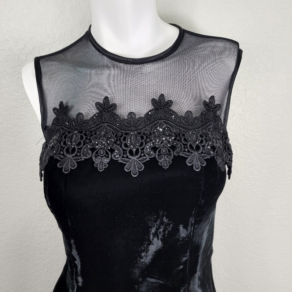 Vntg Scott McClintock Black Crushed Velvet Lace Bodice Dress Size 4 - Picture 3 of 12